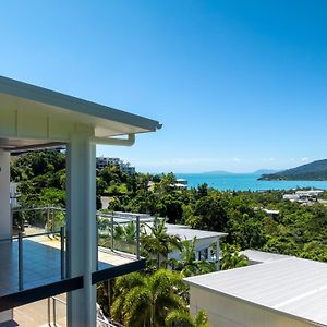 Airlie Summit Apartments